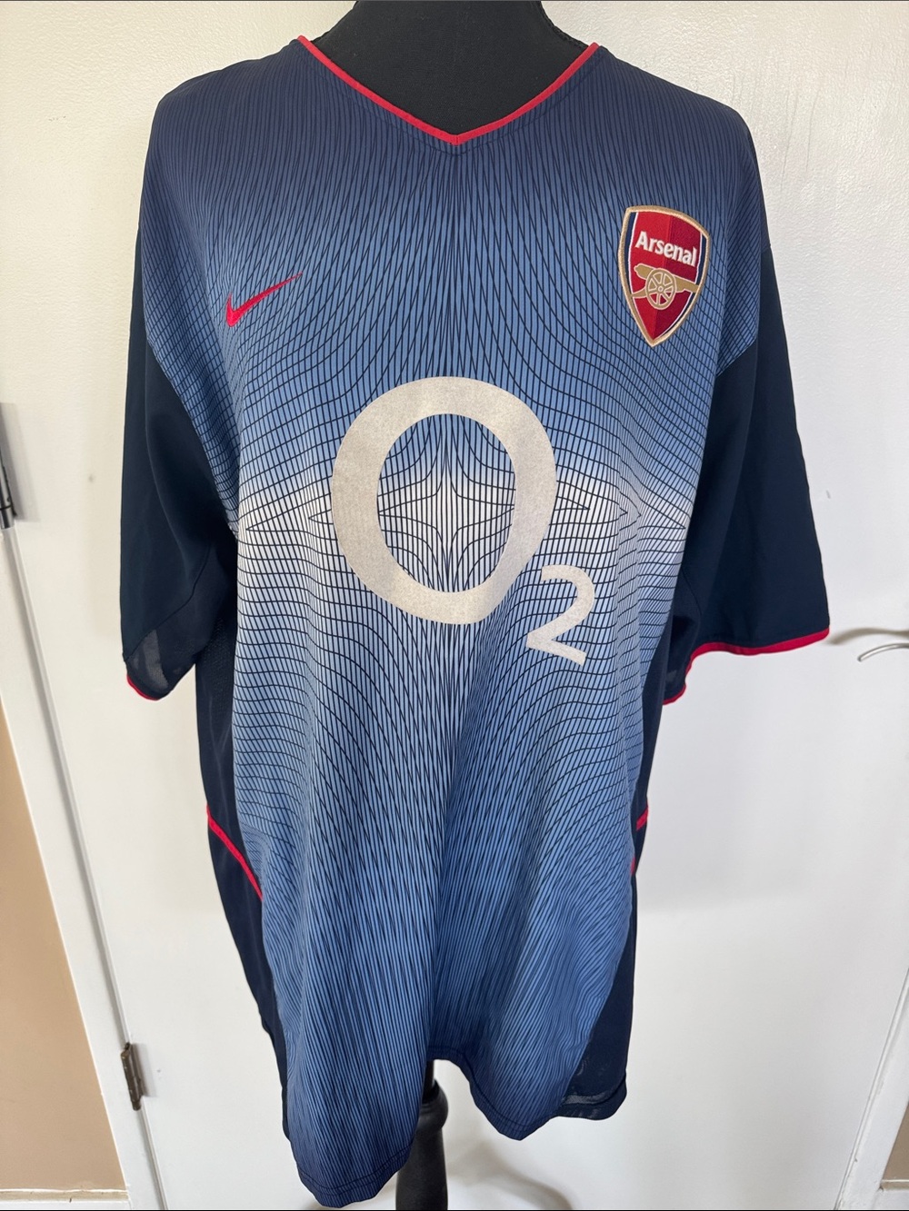 Nike Men's Blue Gradient Arsenal Football Jersey with Red Trim